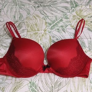 (NWOT) VS Very Sexy Push-Up Bra / 36C